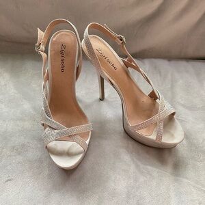 Zigi Soho Women's Cream Strappy Heels